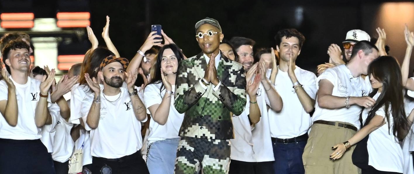 Pharrell Williams Lights Up Paris With His Louis Vuitton Men's Collection  Debut