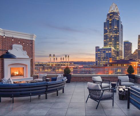Rooftop bar Vista boasts some of the best views in Cincinnati PHOTO COURTESY OF THE LYTLE PARK HOTEL