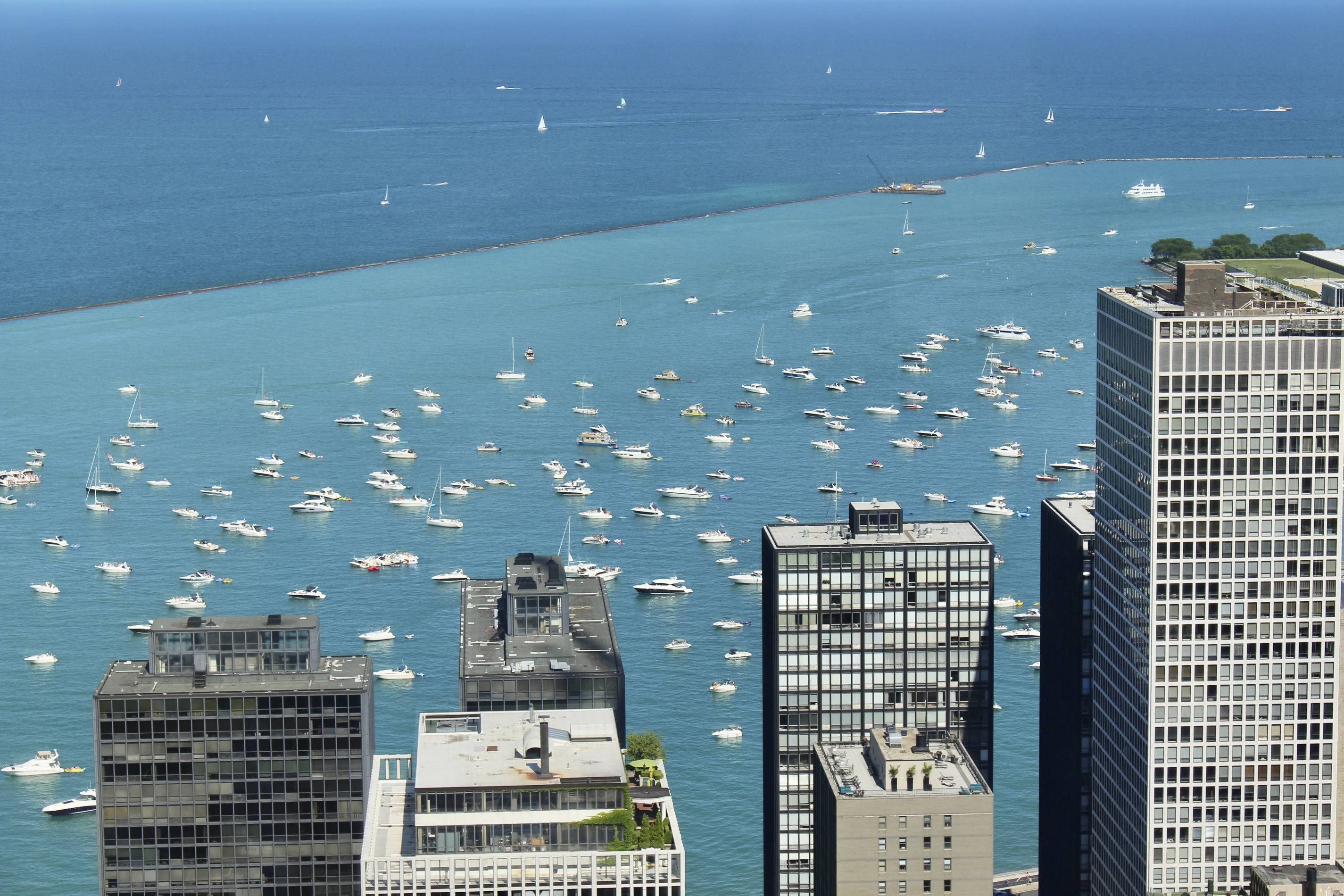 best luxury boat rentals in chicago